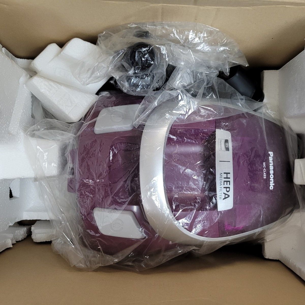 Panasonic MC-CL433 Bagless Canister Vacuum Cleaner - Twin Cyclone