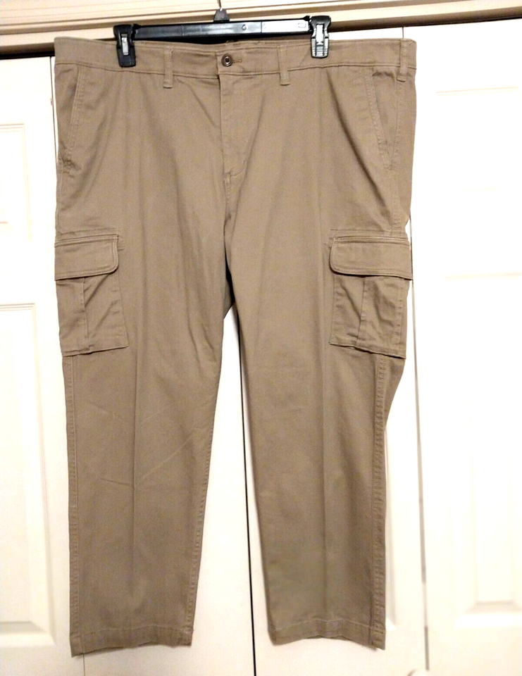 SONOMA Men's Size 48x29 Khaki FLEXWEAR 6 Pocket Cargo Pants, Flat Front