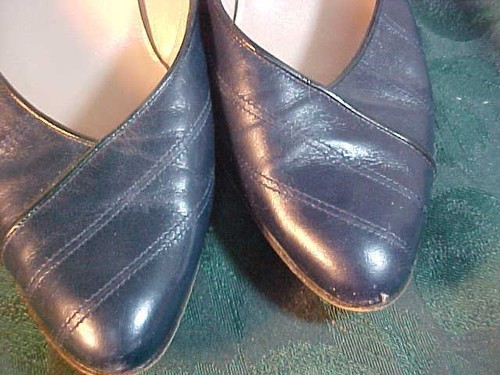 Vintage Salvatore Ferragamo Navy Blue Leather Heeled Shoes-Size 7 AA - Picture 2 of 11