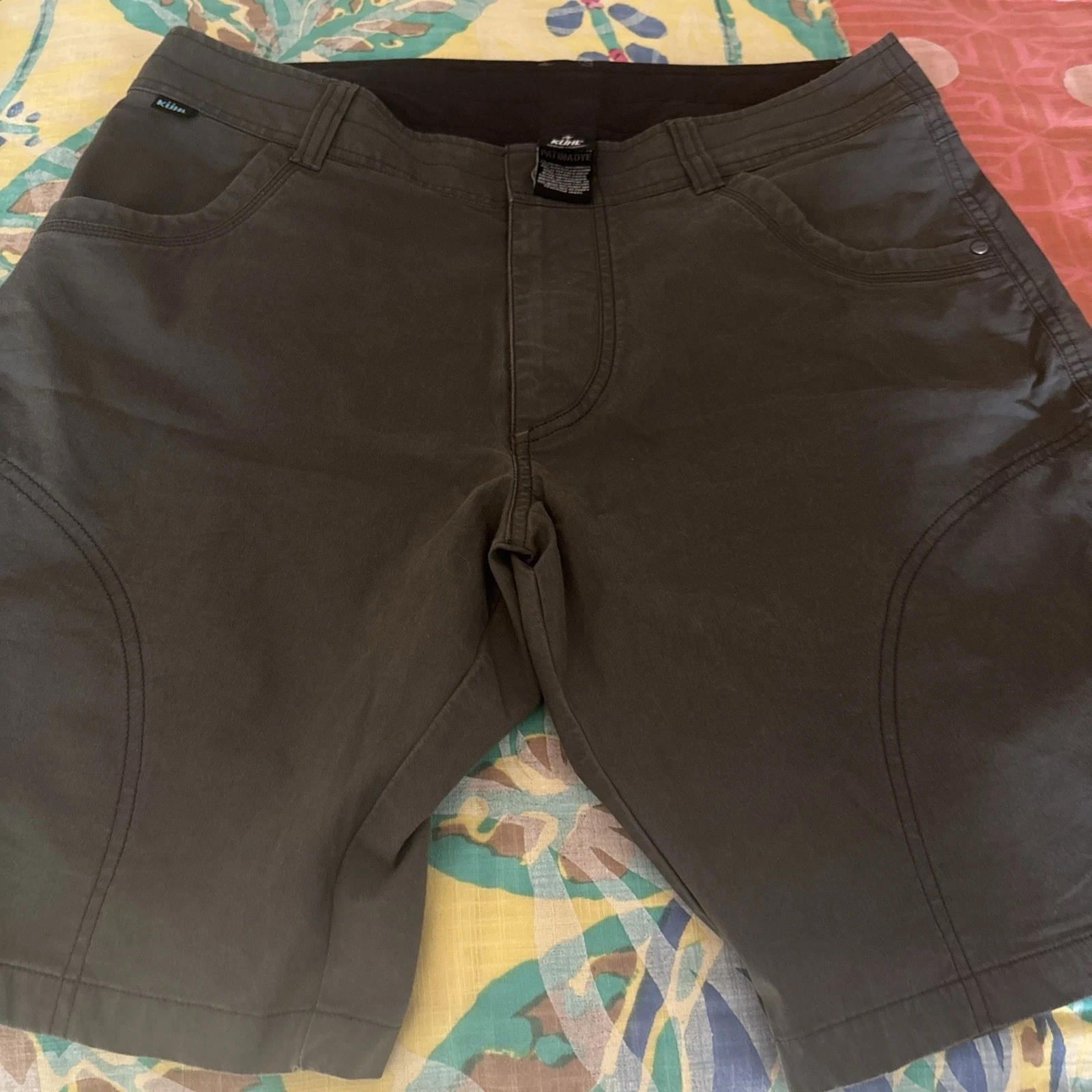 Kuhl Born In The Mountains Khaki Camping Hiking Shorts RN 108846 Men's Size 34
Opens in a new window