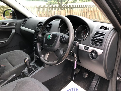 2012 12 Skoda Yeti SE Plus 2.0 TDI CR 4x4 170 BHP Black Diesel Full MOT 118k Mls - Picture 16 of 20