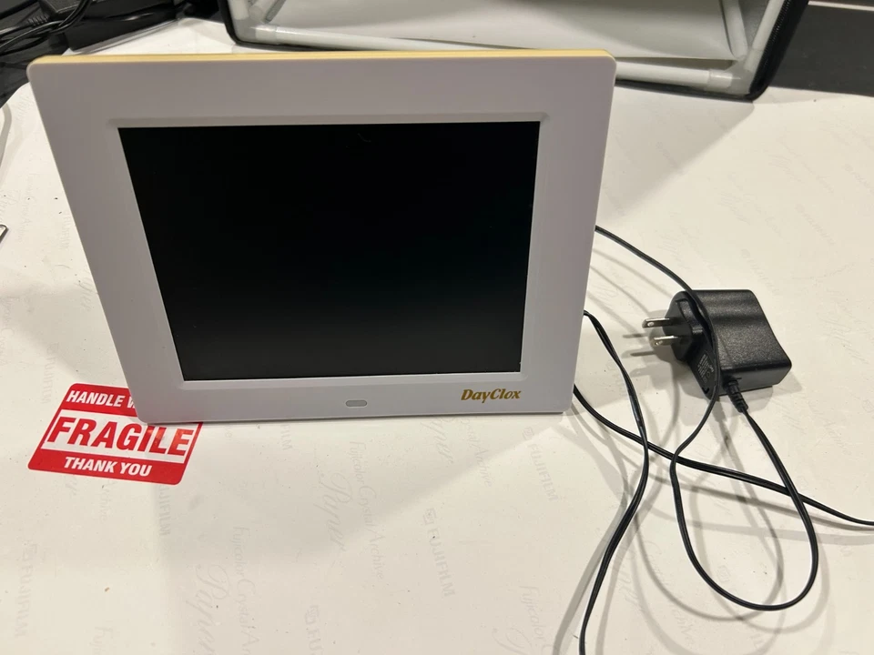 Very Nice DayClox Digital Calendar Day Clock 8" LCD w/ Adapter for Seniors, Kids - Image 2 of 4