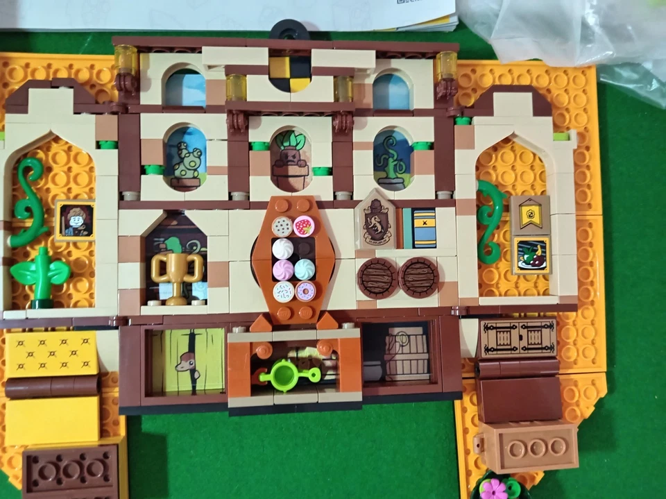 LEGO Harry Potter 76412 Hufflepuff House Banner, photo 3 of 5