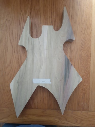 BC Rich Warbeast Gitarrenkörper Rohling - Tulpenholz