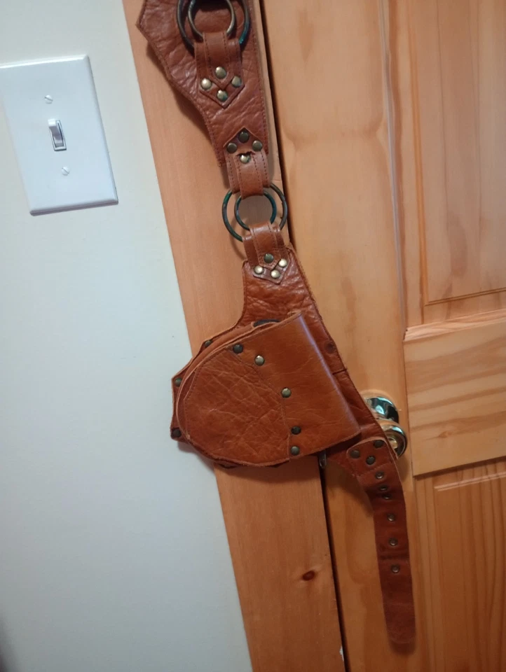 Cinturón utilitario vintage de cuero para festival de cadera cuatro bolsillos con cremallera ajustable tostado Foto 4 de 4