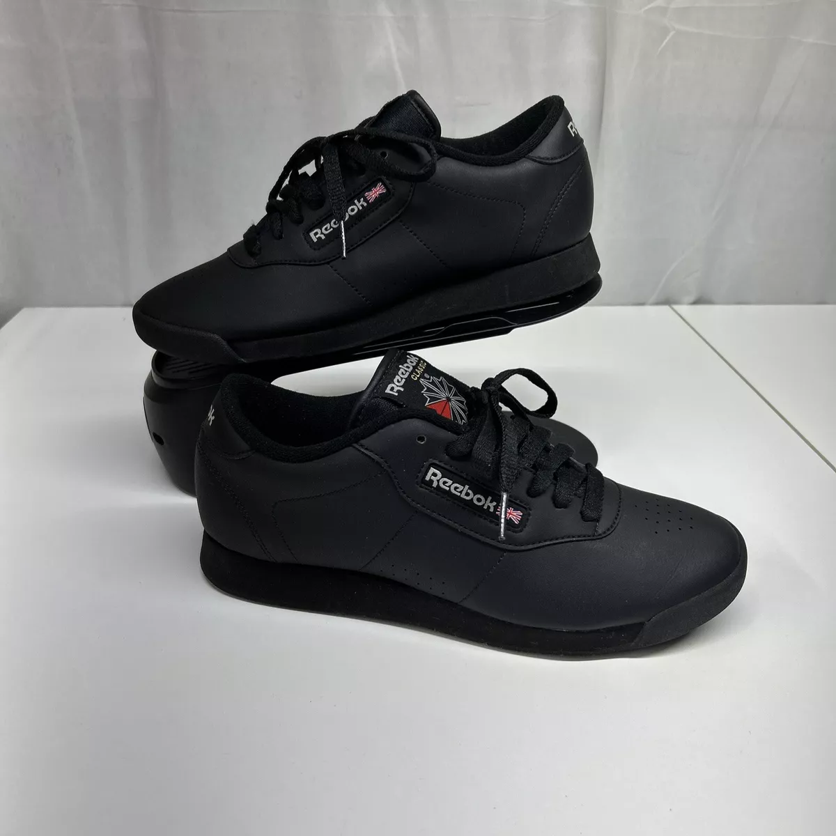 Reebok Classic Princess Triple Black Women s Size 8 Sneakers Athletic Ortho lite