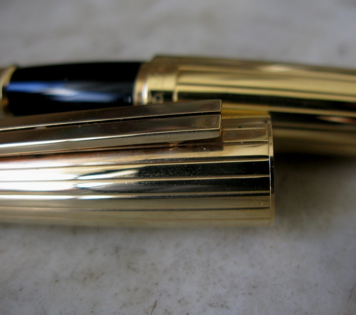 Stylo Plume S.T. Dupont Ellipsis - Plume En Or 18K, Corps Plaqué Or, Occasion De Prestige