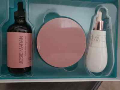 Josie Maran SUPER SIZE Argan Anniversary Set! ''Anniversary Blend'' Milk & Argan 