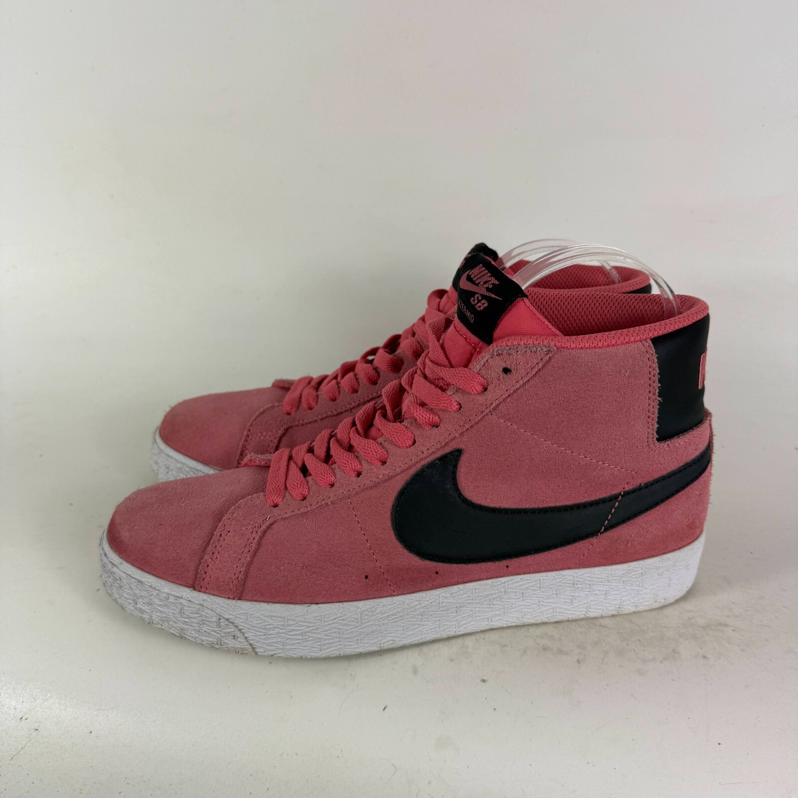 Nike SB Zoom Blazer Mid Sneakers Mens 7 Pink Suede Lace Up Mid Top Running Shoes thumbnail 5
