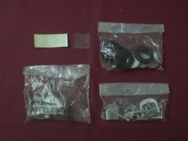 Alfa Romeo P 3 (1932) Racing Car - SCALA 1/24 Auto Kit - Immagine 3 di 4