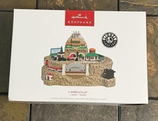 Hallmark Keepsake - Lionelville - Magic - 2025 **NEW / FREE SHIPPING**