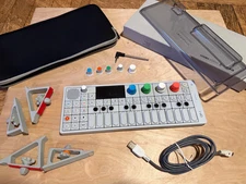 TEENAGE ENGINEERING OP-1 VERSION 2 SYNTHESIZER SAMPLER  EXTRA BATTERY  + EXTRAS