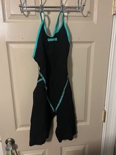 Brand new with tags Arena Powerskin Primo Size 24LT - Black and Blue
