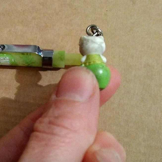 Hello Kitty Druckbleistift grün Schreibwaren sammeln mit Kitty-Anhänger - Bild 4 von 4