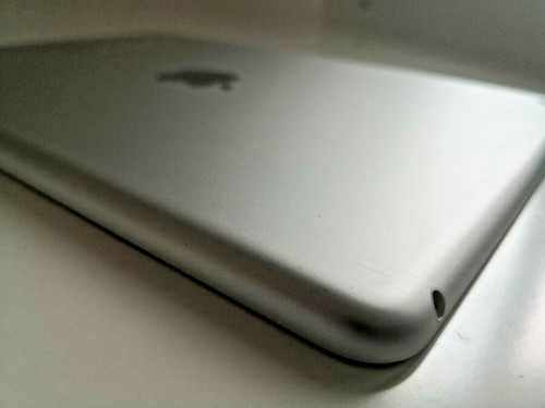 Apple iPad 5th GENERATION A1822 9,7" Wifi 32 GB Silver Like New Facetime - Photo 10/12