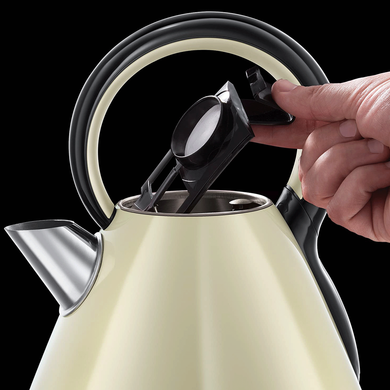Russell Hobbs Traditional Electric Kettle 1.7 Litres 3Kw Rapid Boil