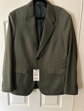 Zara Men s Size 40 NWT Blazer Sporty One front button. Flap pockets NWT