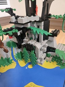 LEGO Pirates Islanders Enchanted Island Set 6278 Near Complete  - Vintage Read