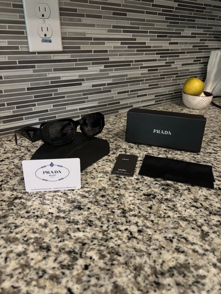 Gafas Prada Unisex Elegantes Negras TOTALMENTE NUEVAS CON ESTUCHE Foto 4 de 4