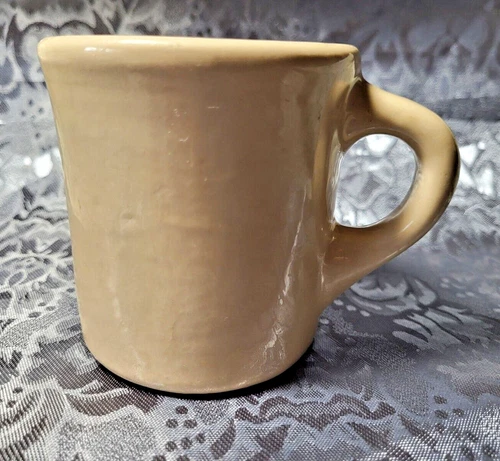 VINTAGE-TEPCO USA CHINA RESTAURANT WARE MUG CUP HEAVY AND THICK-BROWN