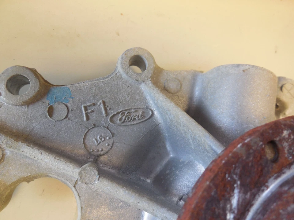 New 1996-1998 Ford Windstar V6 Waterpump F68Z-8501-A - Imagem 3 de 4