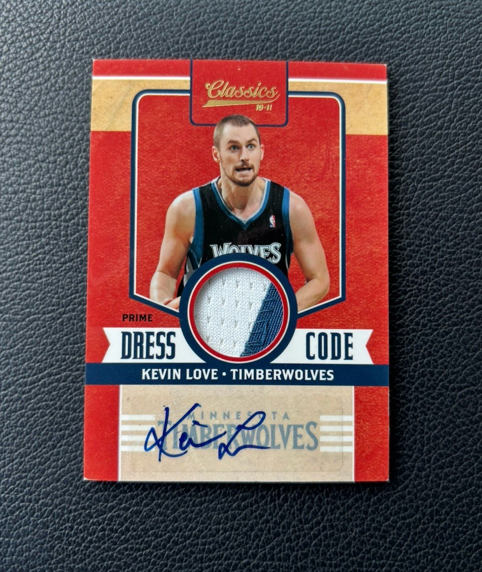 KEVIN LOVE 2010-11 CLASSICS DRESS CODE JERSEY AUTO 2 COLOR PATCH 1/25