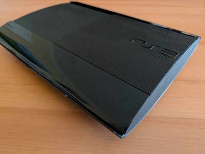 playstation PS 3 super slim 500gb 18 Spiele-Headset Kostenloser Versand