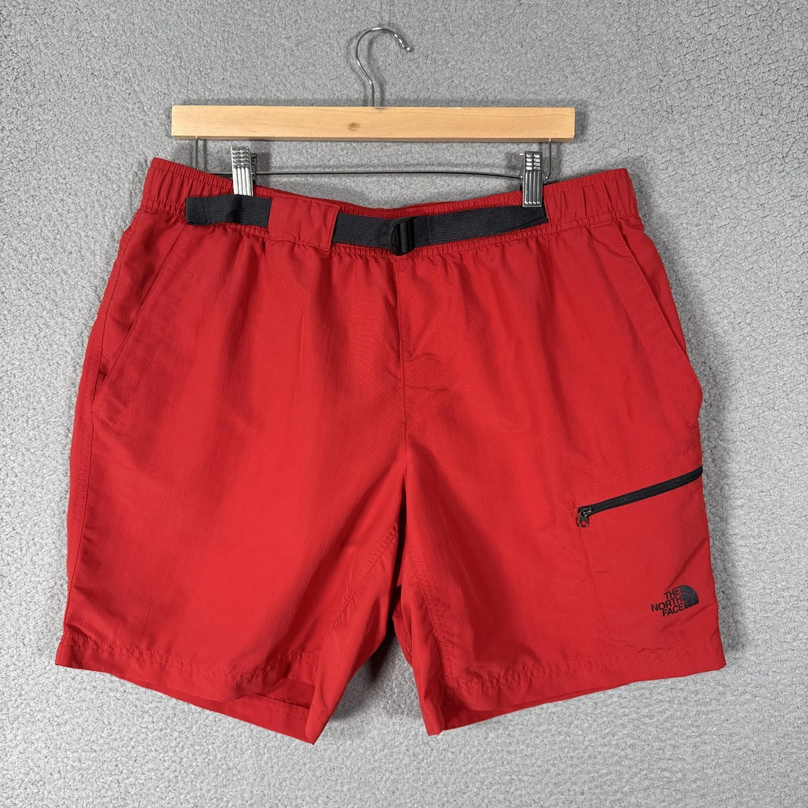 The North Face Shorts Men Large Red Class V Belted Bermuda Hybrid Quick Dry 8 In