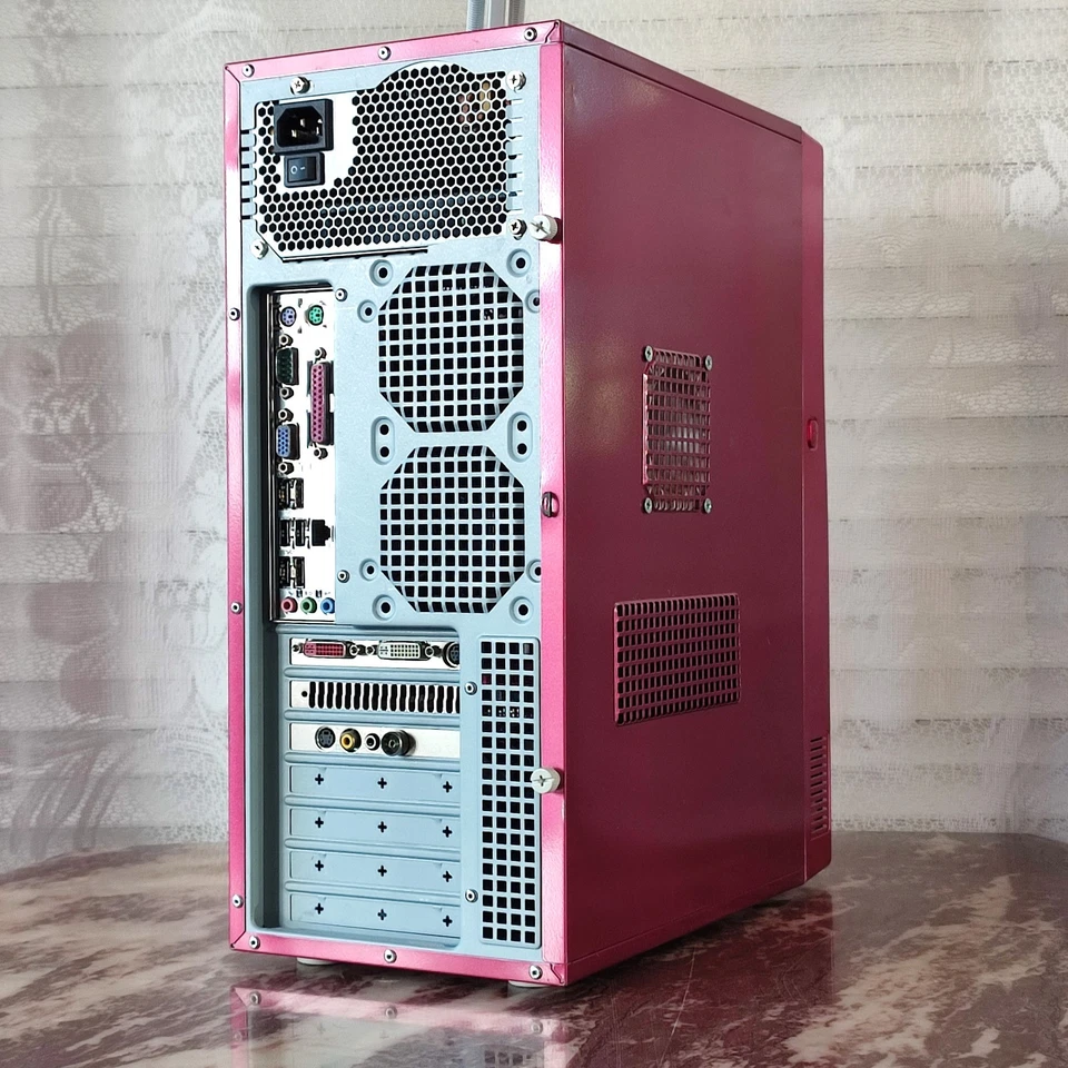 GMC R-2 Toast Multimedia HTPC Retro PC from 2006 - Image 3 of 4