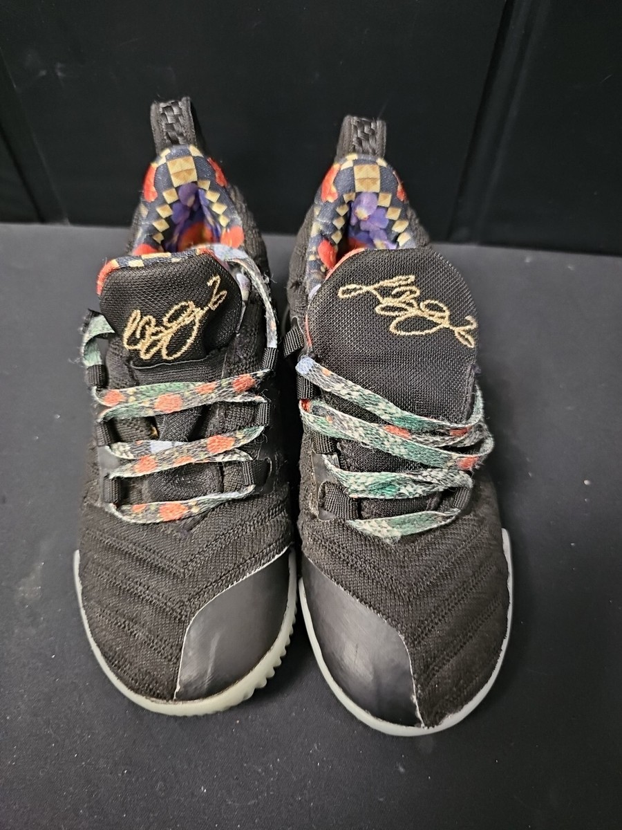 lebron 16 watch the throne kids