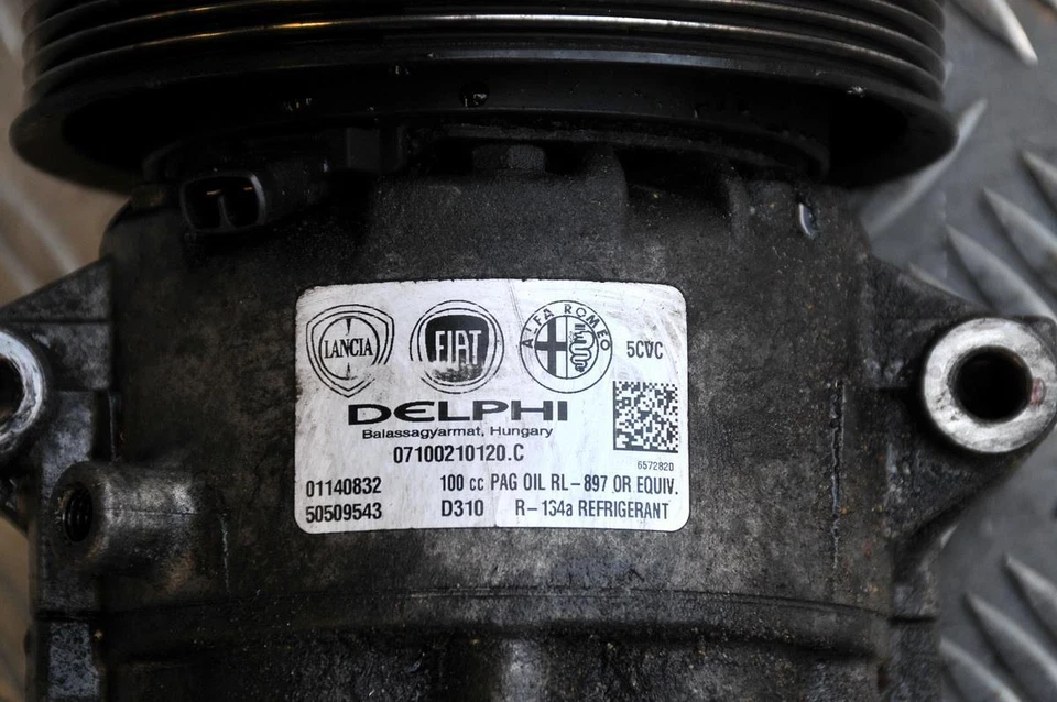 Alfa Romeo Giulietta 1750 TBi 940A1000 173kW A/C pump aircon compressor 50509543 - Image 2 of 3