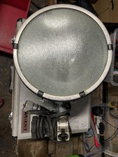 Feuerwehr Suchscheinwerfer Arbeitsscheinwerfer mit Diffusorscheibe 270mm