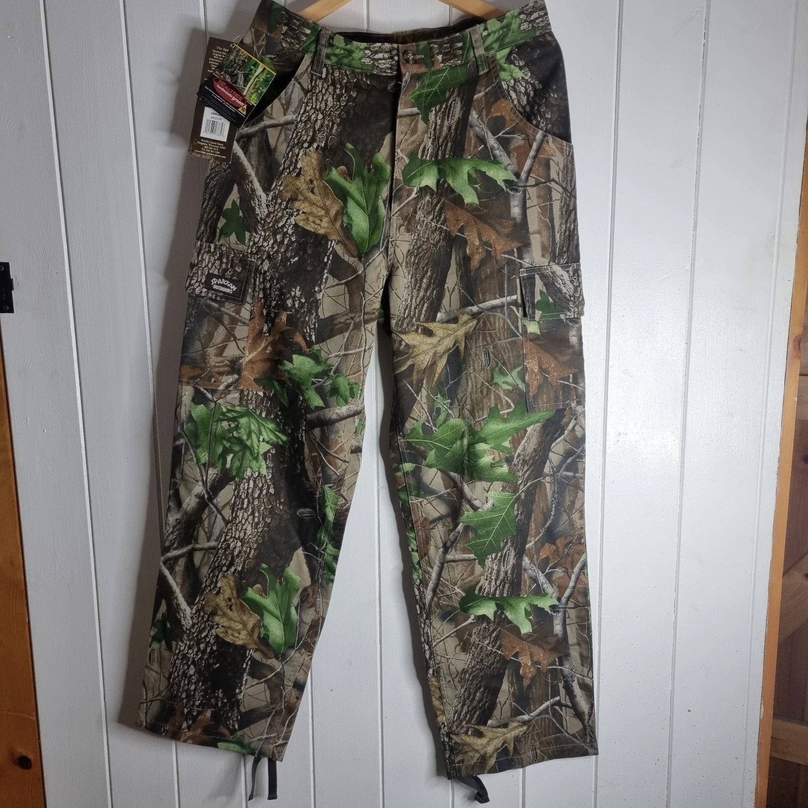 Spartan Outdoors Realtree Hardwoods Camo Cargo Trousers Hunting Fishing BNWT
Opens in a new window o