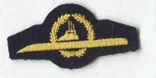 Bundesmarine Tätigkeitsabzeichen U-Bootpersonal gold auf blau kleine Form (42)