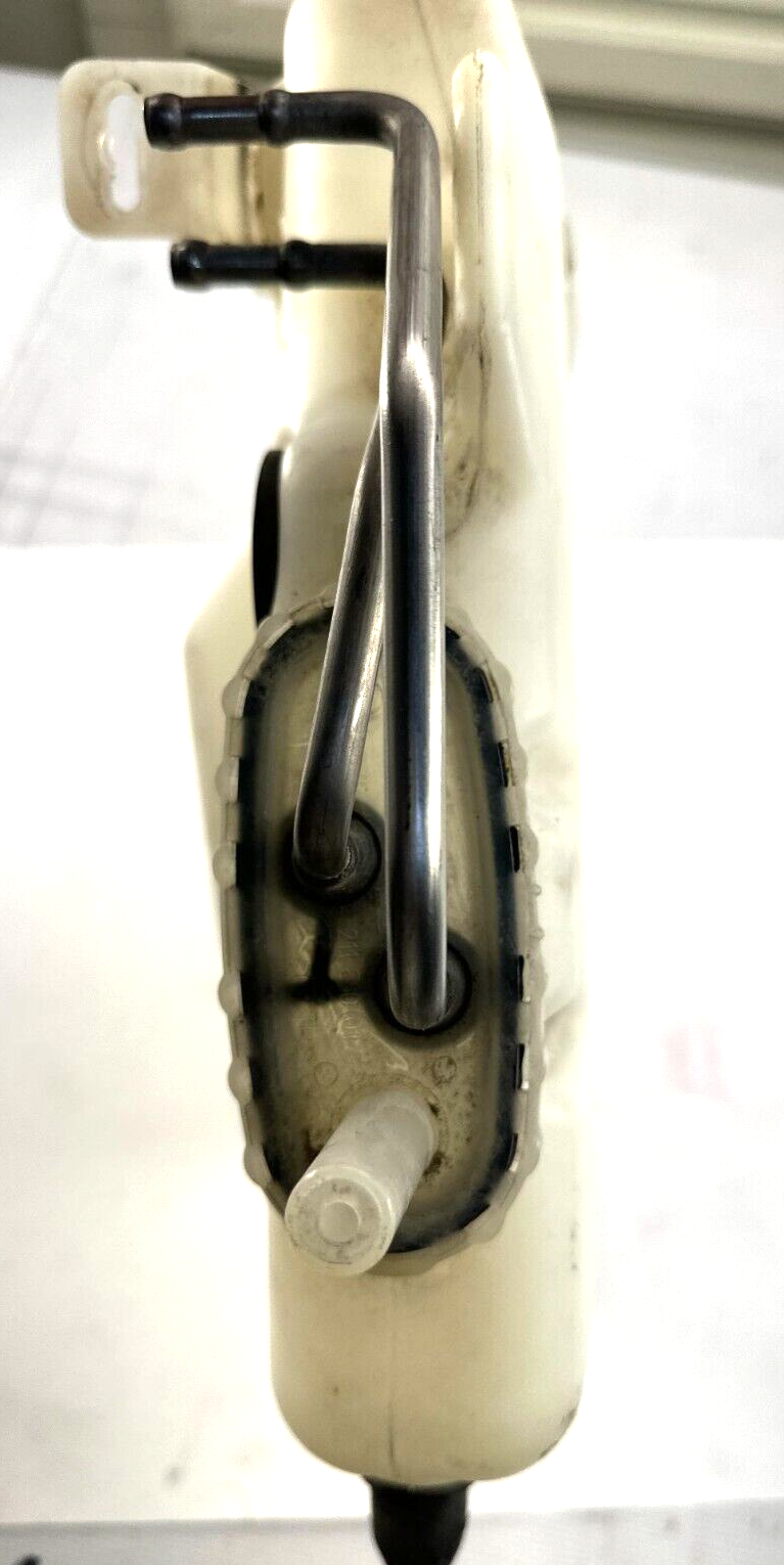 0311 Mercedes W203 C230 CLS500 Windshield Washer Fluid Reservoir