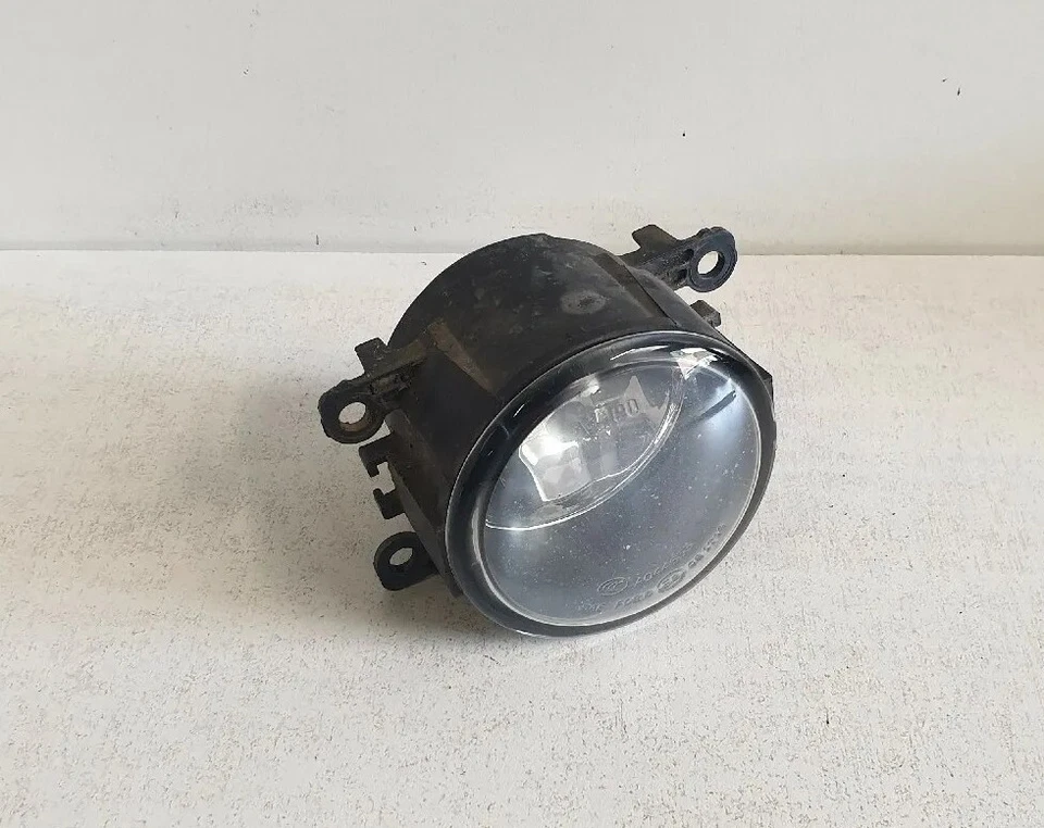 ANTIBROUILLARD AVANT DROIT GAUCHE RENAULT SCENIC 2 MEGANE 2 Ref 8200074008 - Photo 1/4
