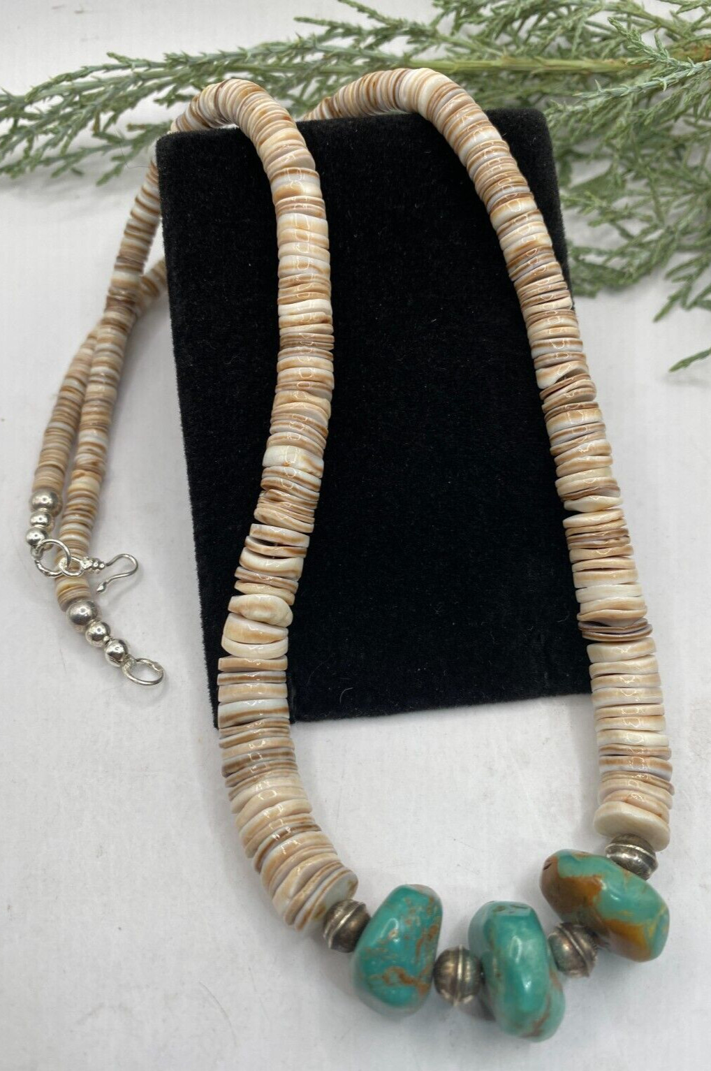 Native American graduated penshell heishi, hand shap… - Gem