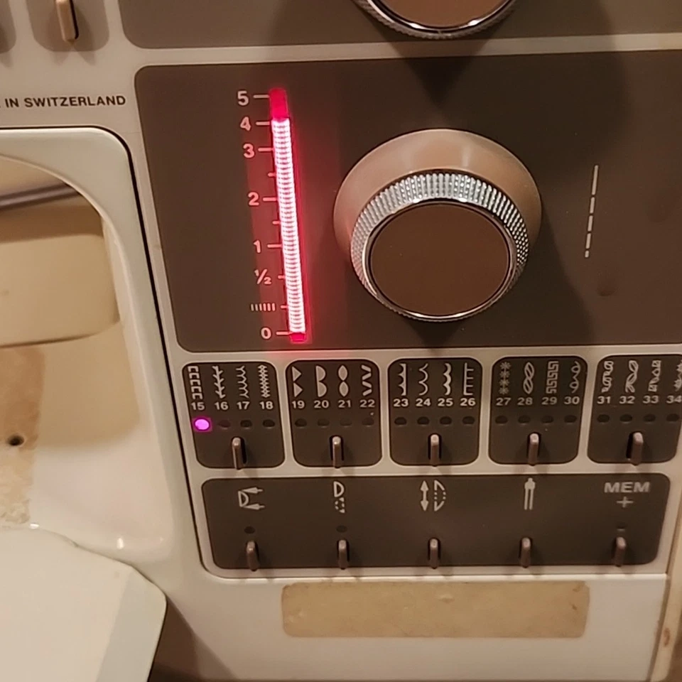 Bernina 1130 Sewing Machine With Cover Please read - Image 4 of 4