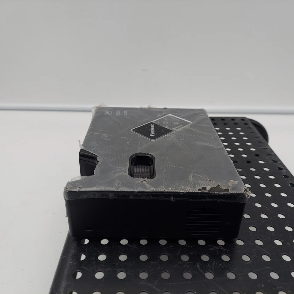 ViewSonic PLED-W600 Portable Widescreen LED Projector - Image 3 of 4