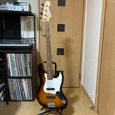 Bajo Fender Jazz Hecho en Japón Entrega Segura desde Japón