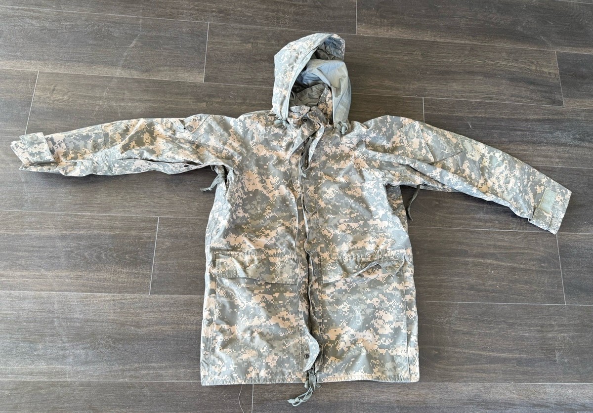 USGI US Army Men's Cold/ Wet Weather Camo Parka SIze Medium-Long