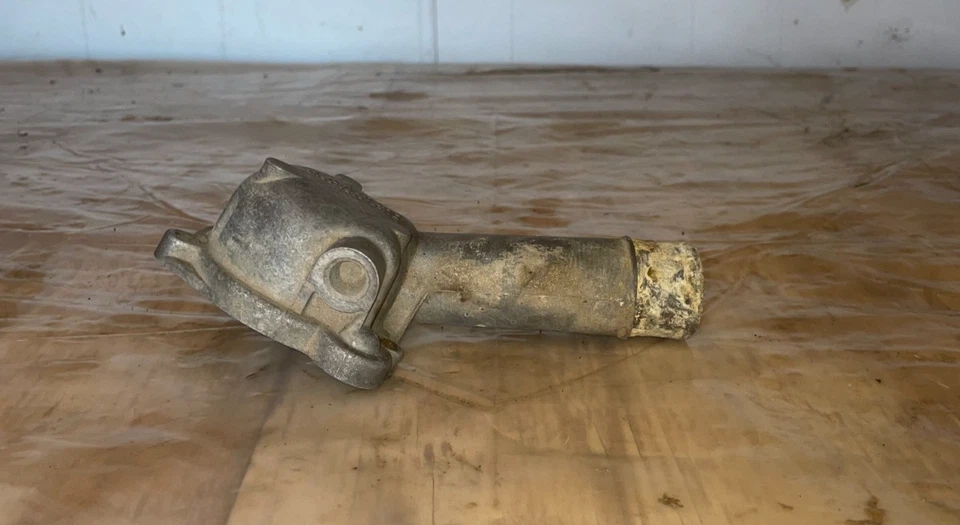 1977–1985 Mercedes-Benz Diesel 3.0L 300D OEM Thermostat Housing - Image 2 of 4