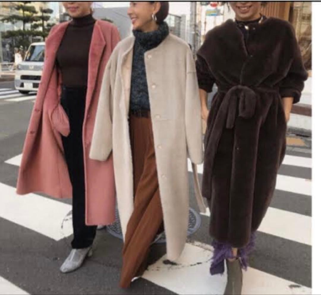 Ameri VINTAGE Reversible Fur Shearling Coat Free … - image 1