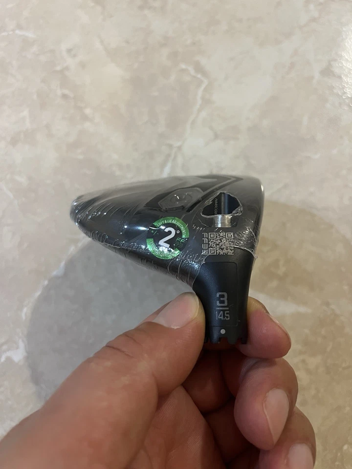 Cobra DS Adapt LS Titanium 14.5 Degree 3 Fairway Wood Head w/ Headcover - Image 4 of 4