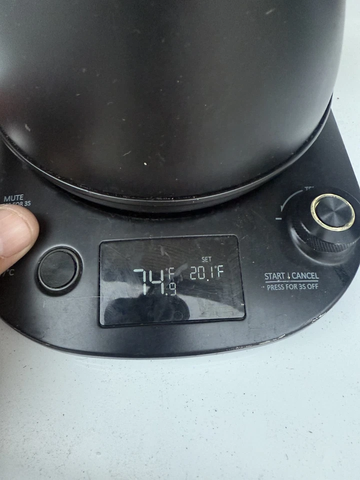 AICOOK Electric Kettle Model KT-G1 Black X7 - Image 4 of 4