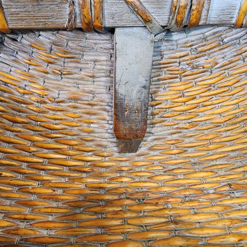 Asian Woven Basket Willow Wood Handle Gathering Basket 16 x 13 1/4" x 17", Nice!