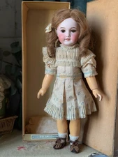 Magnifique Bébé Jumeau Dans Sa Boîte D’origine Taille 8 Poupée Ancienne