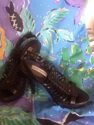 Steve Madden Gladiator Sandals With Inch Platform Heal Black Size 1/2 