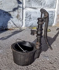 Vintage Cast Iron Mini Salesman Sample Toy Water Well Pump w/ Cauldron Pot