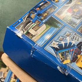 LEGO CITY SET # 60117 Van & Caravan Set W/Mini Figures, Box & Instructions 99%